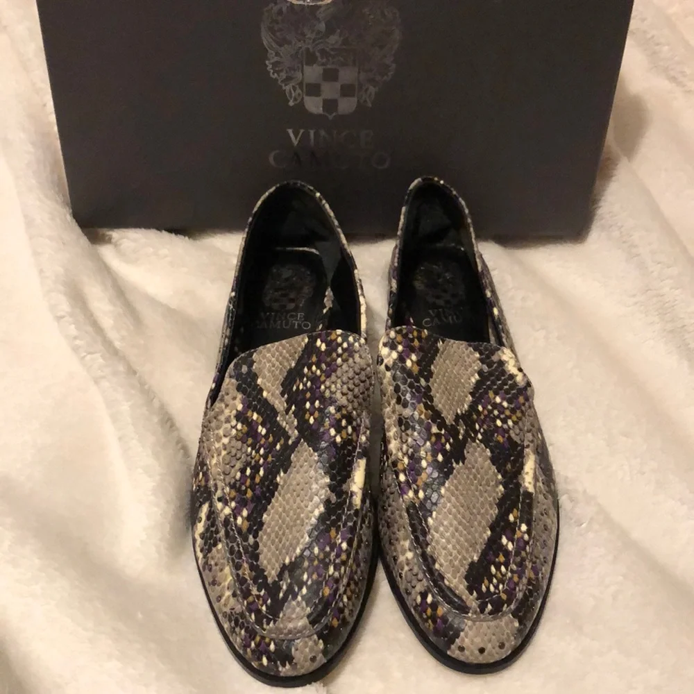 Vince Camuto Leather Snake Print Loafer. New w/ Box Mulberry, Ochre, Blk, & Wt. - Picture 1 of 10